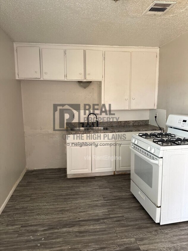 Foto del edificio - 1305 Evergreen St