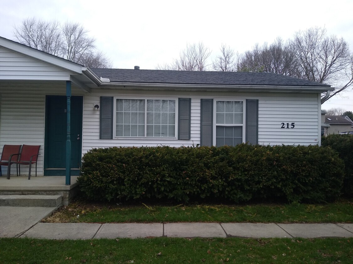 215 Hayes St Unit A, Delaware, OH 43015 215 Hayes St Delaware, OH