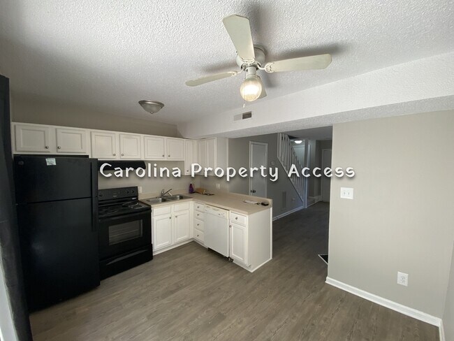 Foto del edificio - 2700 Stewart Dr