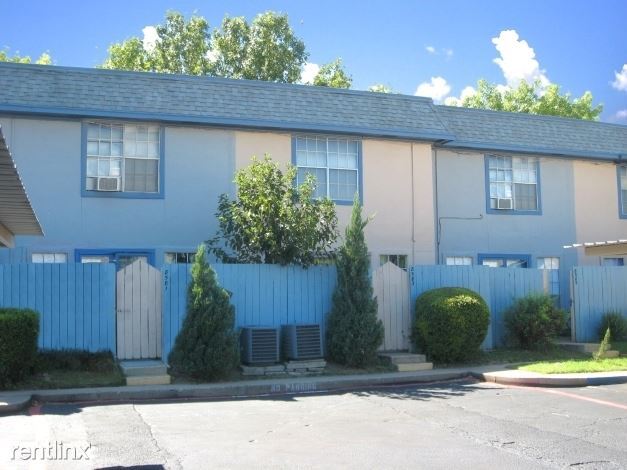 Building Photo - 8579 La Plaza Dr