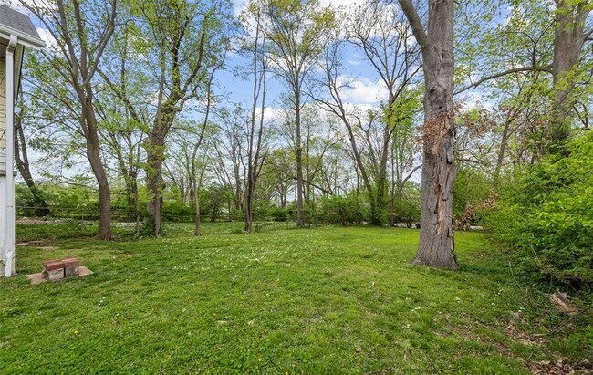 Foto del edificio - 9219 Bristol Ave