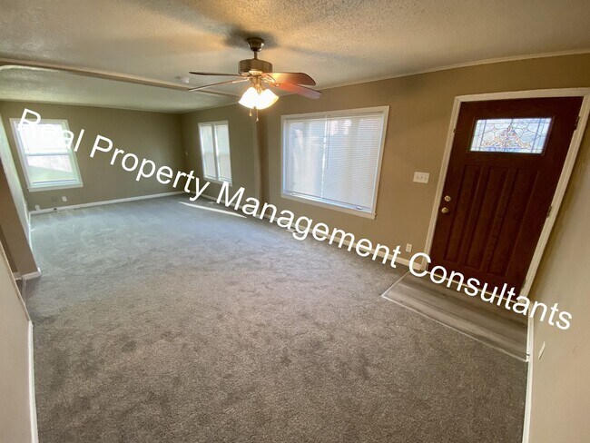 Foto del edificio - 6306 E 152nd St