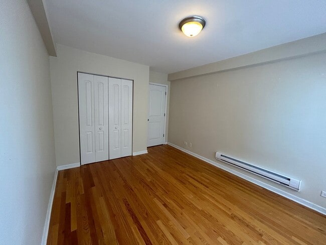 Building Photo - 4180 N Marine Dr