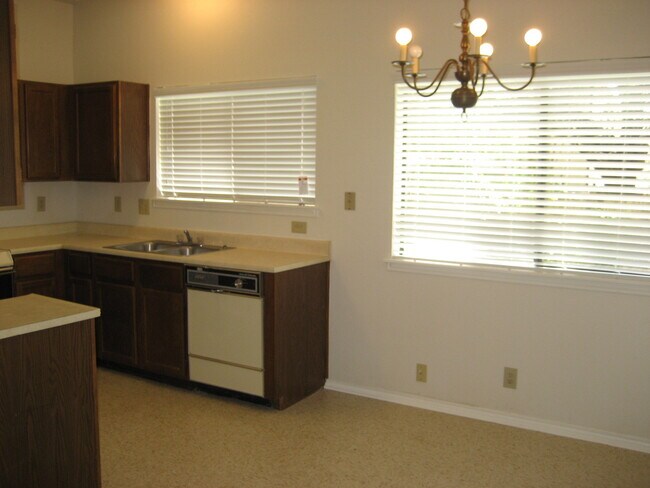 Foto del edificio - CUTE 3 BEDROOM IN NORTHSIDE ISD***GREAT FL...