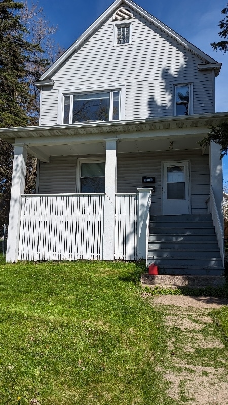 Building Photo - 2241 W 11th St