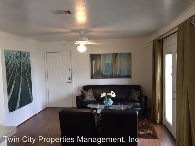 Foto del edificio - 2600 Pecan Knoll St