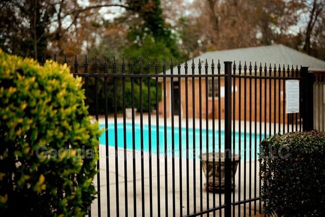 Foto del edificio - 1688 Prince Ave