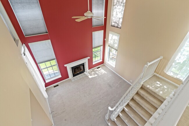 Building Photo - 108 Hemstead St