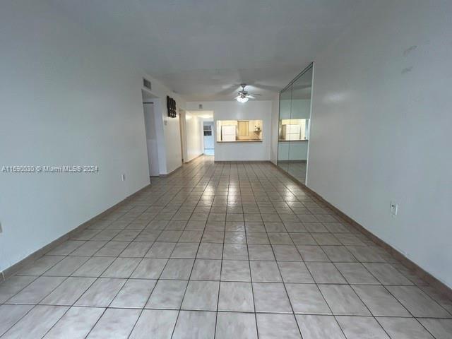 Foto del edificio - 305 W 68th St