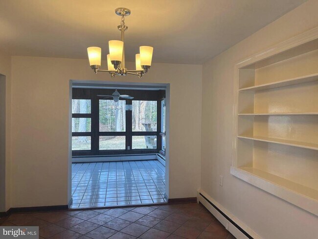 Foto del edificio - 6822 Sorrel St