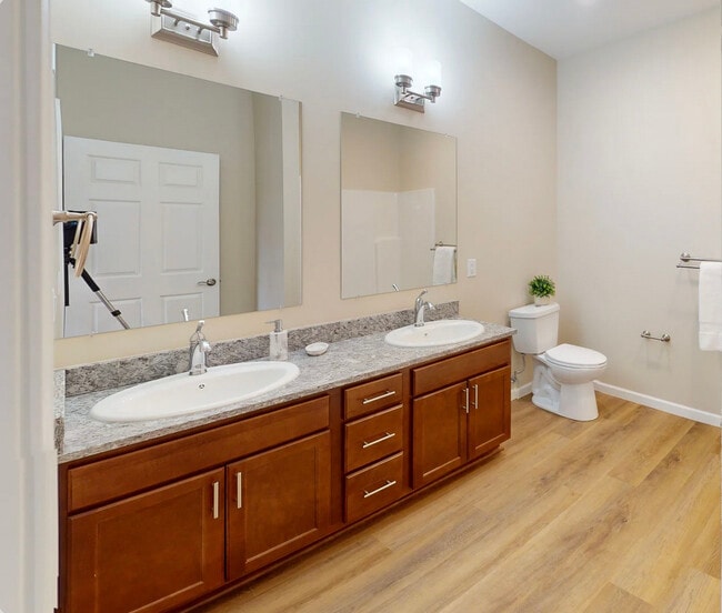 2 Br Bath - Chili Paul Place