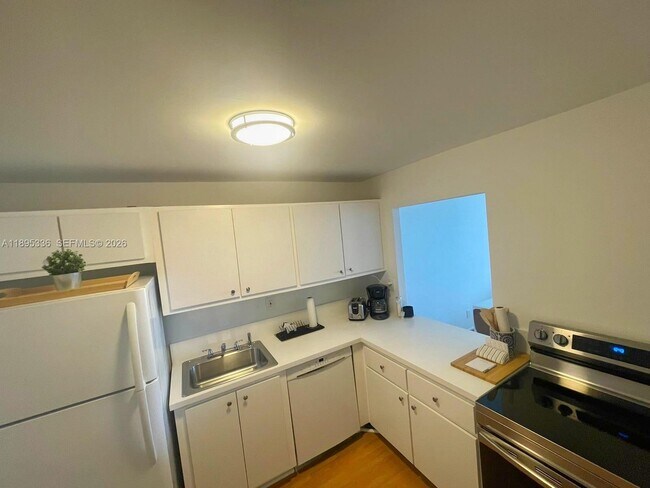 Foto del edificio - 800 Parkview Dr