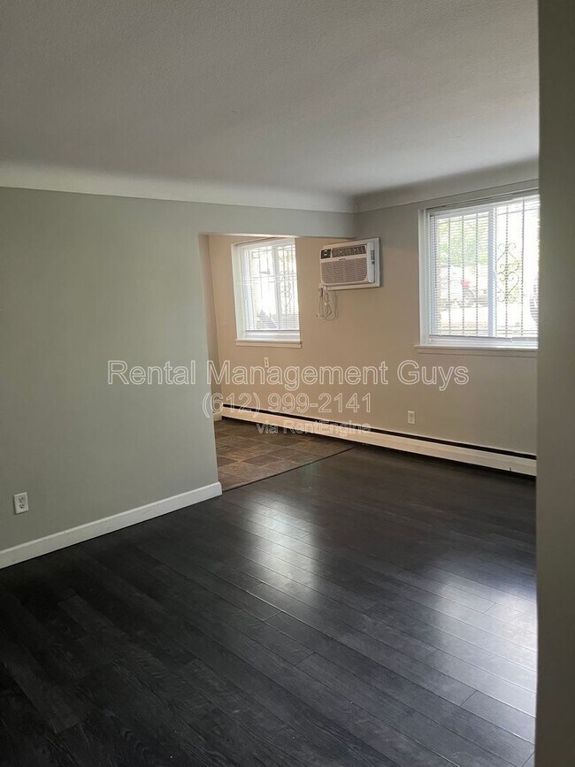 Building Photo - 1757 Thomas Ave W