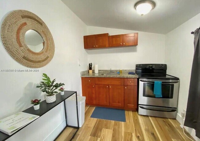 Foto del edificio - 7640 N Miami Ave
