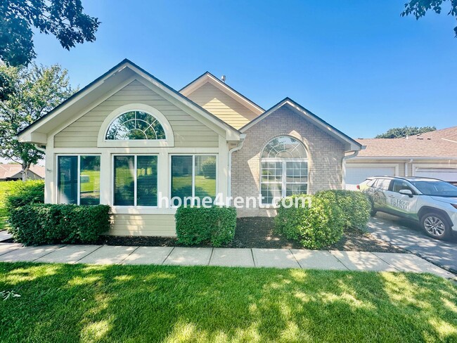 Building Photo - Maintenance FREE, Ranch Style Townhome w/ ...