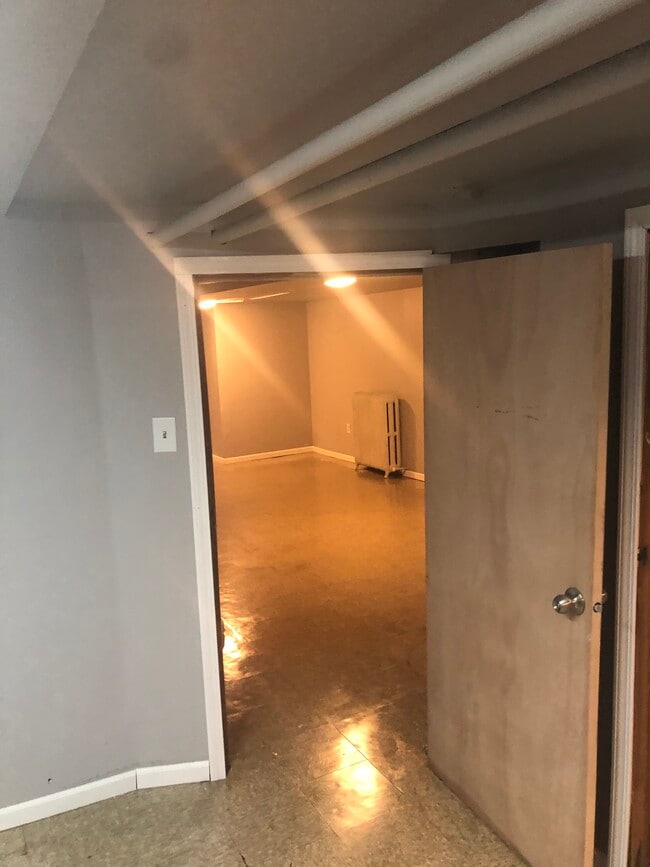 Master Bedroom - 1619 N Merrimac Ave