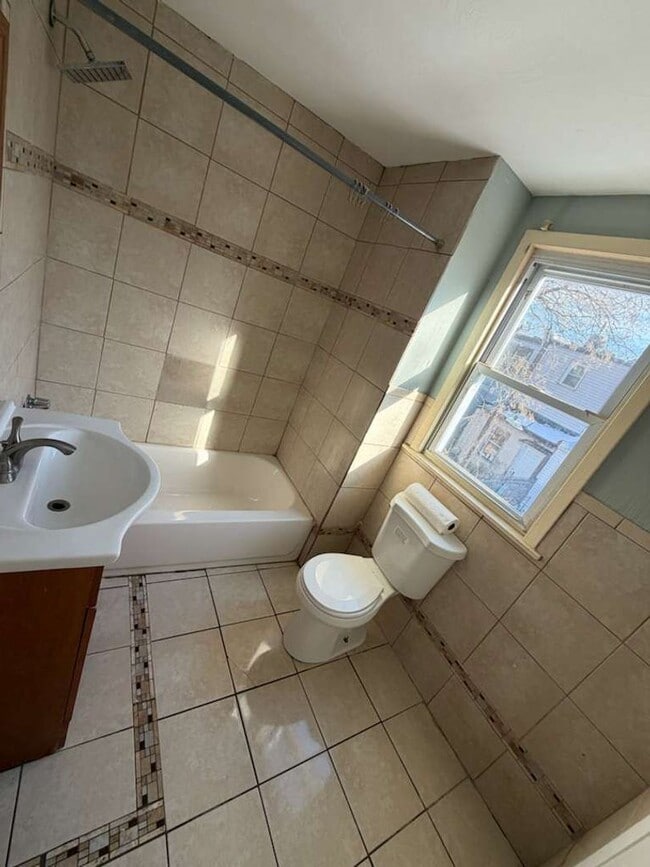 Building Photo - 1918 Bonitz St