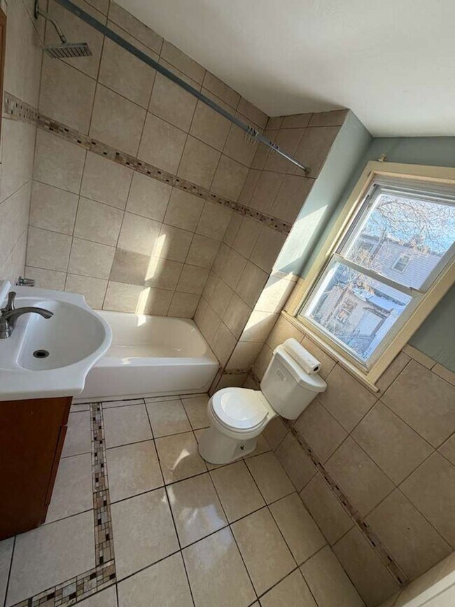 Foto del edificio - 1918 Bonitz St