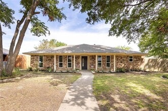 Building Photo - 2705 Chadwick Dr