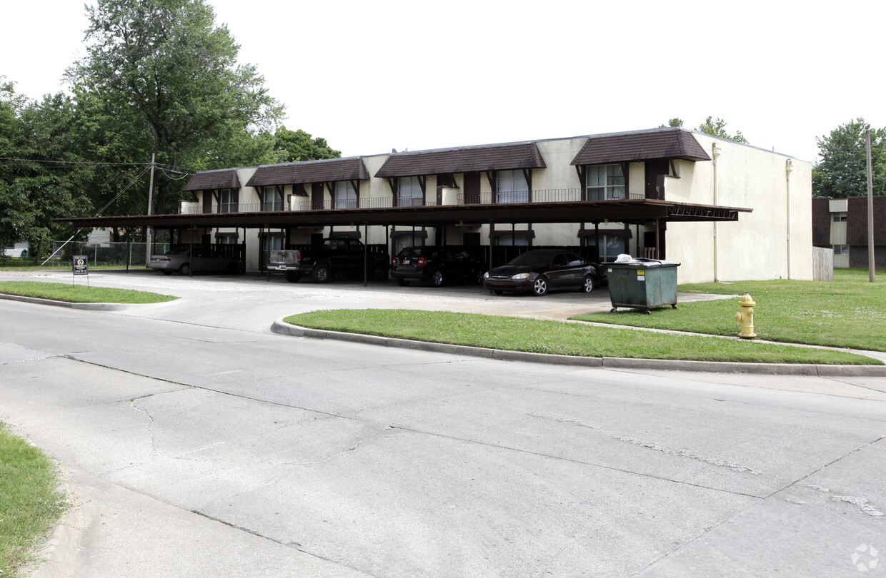 Primary Photo - Cornerstone Apartments