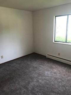 Building Photo - 423 Balderson