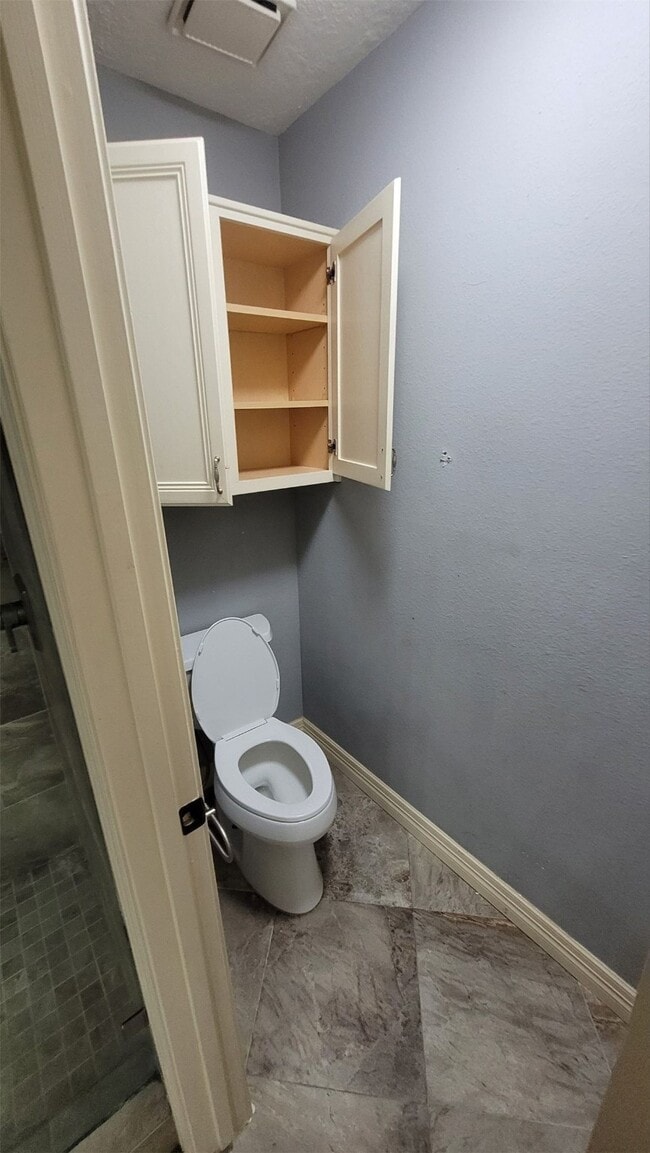 Foto del edificio - 13307 Lynnville Dr