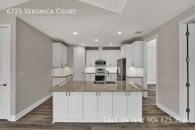 Building Photo - 6725 Veronica Ct