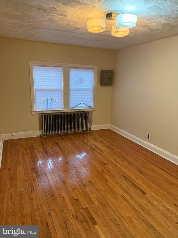 Foto del edificio - 703 N Augusta Ave