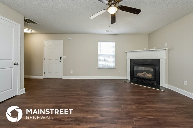 Building Photo - 357 Coral Cir