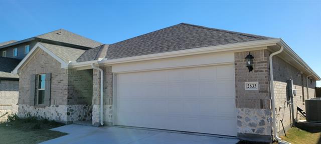 Building Photo - 2633 Oneida Ln