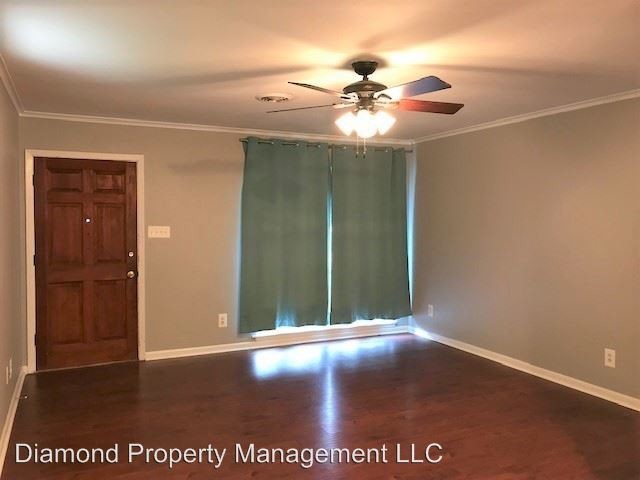 Building Photo - 3 br, 1.5 bath House - 3206 Schuler Dr.