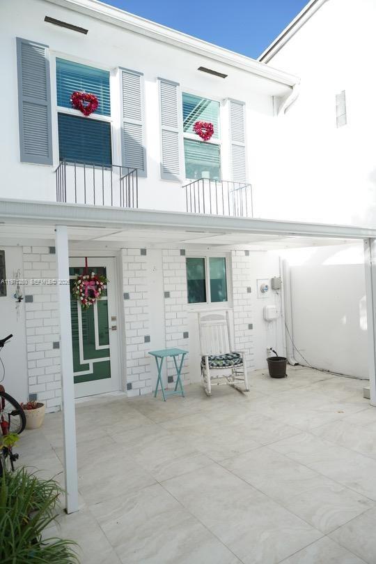 Building Photo - 1389 W 71st St