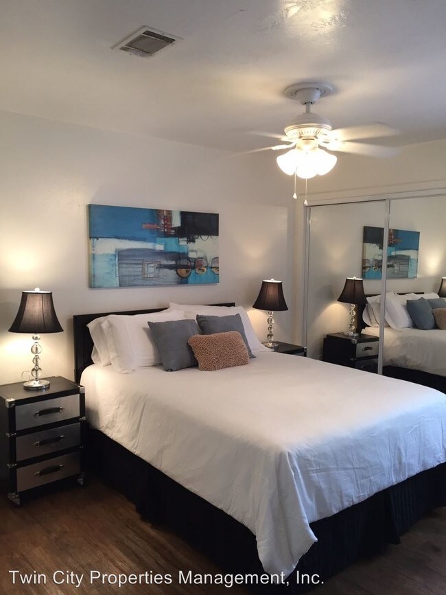 Foto del edificio - 2600 Pecan Knoll St