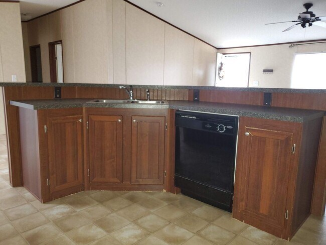 Foto del edificio - 4 br, 2 bath House - 508 Brant