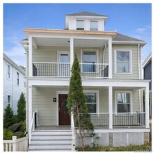 Building Photo - 15 Forbus St