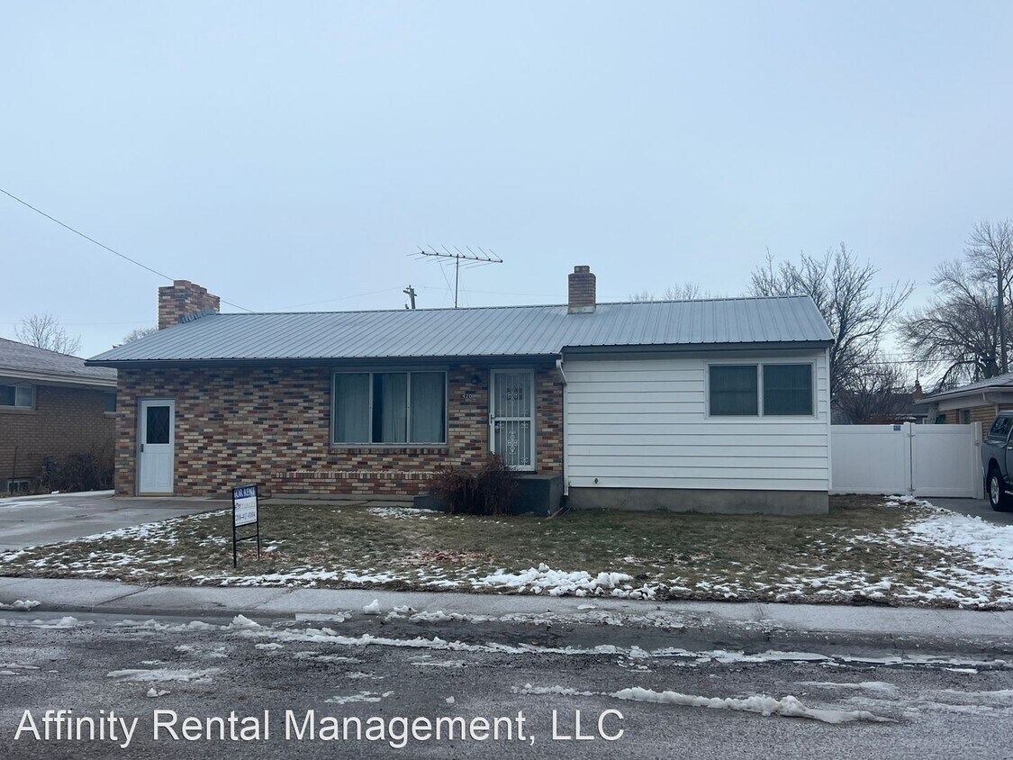 3 br, 2 bath House 420 Packard House Rental in Pocatello, ID