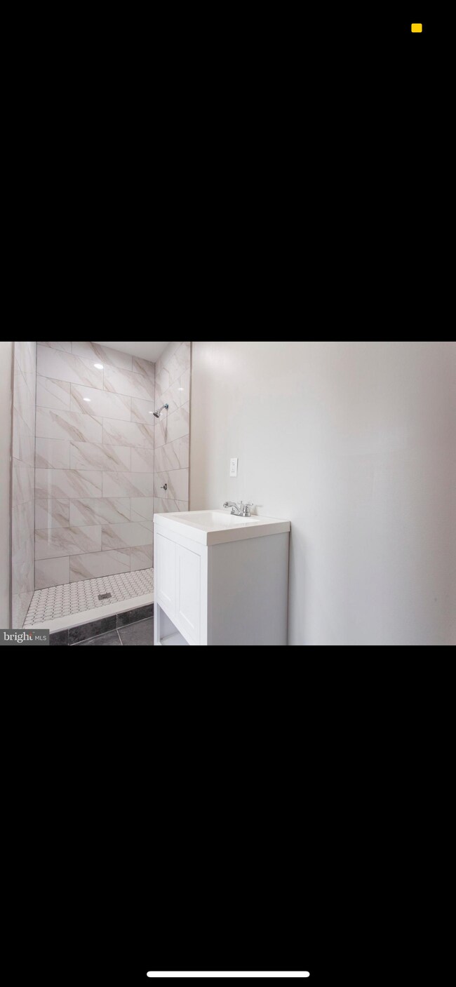 Master Bedroom #1 Private Bathroom - 1701 N 59th St
