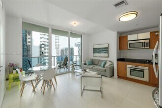 Building Photo - 300 S Biscayne Blvd