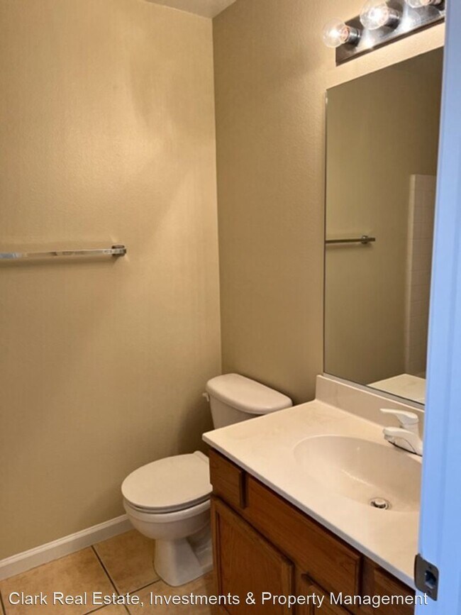 Building Photo - 3 br, 2 bath House - 9680 Crystalline Dr.