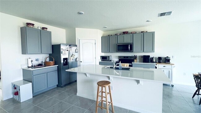 Building Photo - 3763 Paragon Ln
