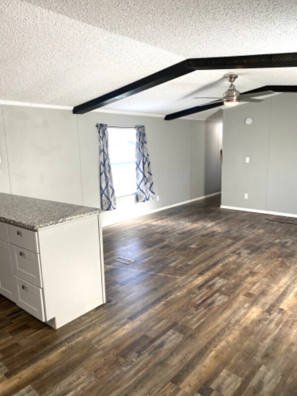Building Photo - 376 Co Rd 409