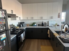 Building Photo - 3204 N Clifton Ave