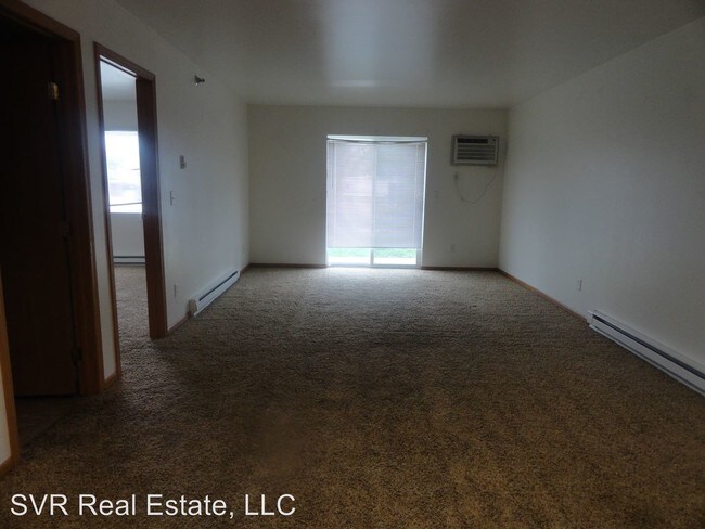 Building Photo - 1309 11th St W