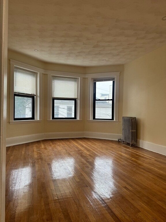 Building Photo - 94 Hutchings St