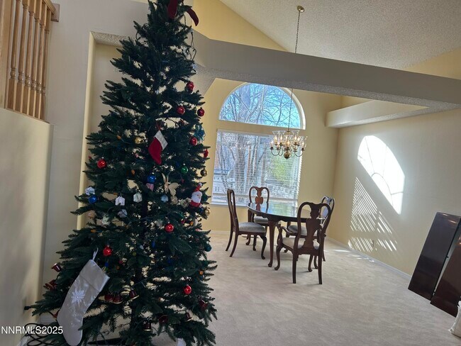 Foto del edificio - 1809 Lakeland Hills Dr