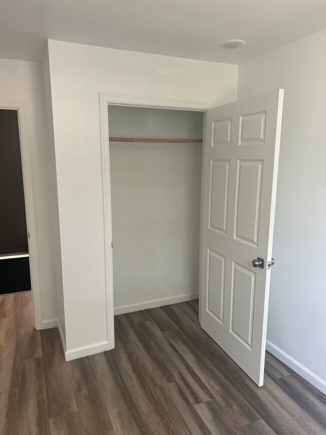 Photo - 12th st Apartment