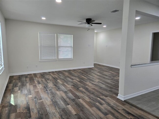 Building Photo - 2931 Lidstone St