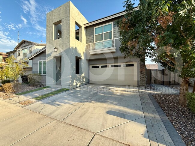 Building Photo - 261 E Wisteria Dr