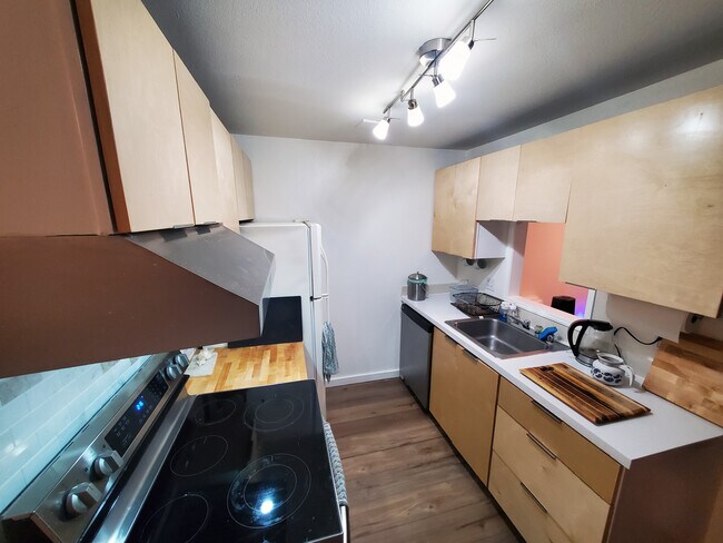 cocina - 310 S 174th Pl