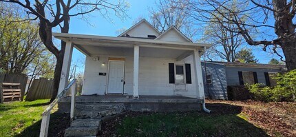 Building Photo - 1631 W 7th St